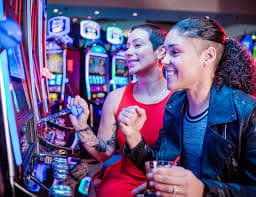 Demonstrasi gameplay Ikan Jackpot dengan penembakan target ikan di mafiajudi77